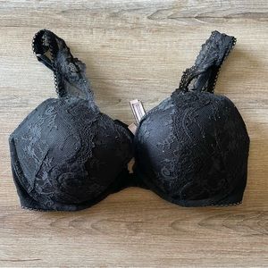 Victoria’s Secret lace bra